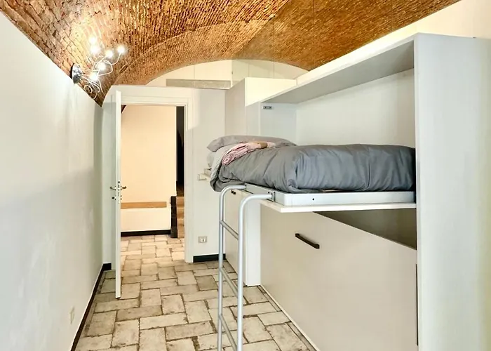 Hostdomus - Perla Nel Borgo * בורג'ו ורצי